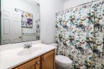 Sunset Island 26 Island Edge Drive Third Level Shared Bathroom